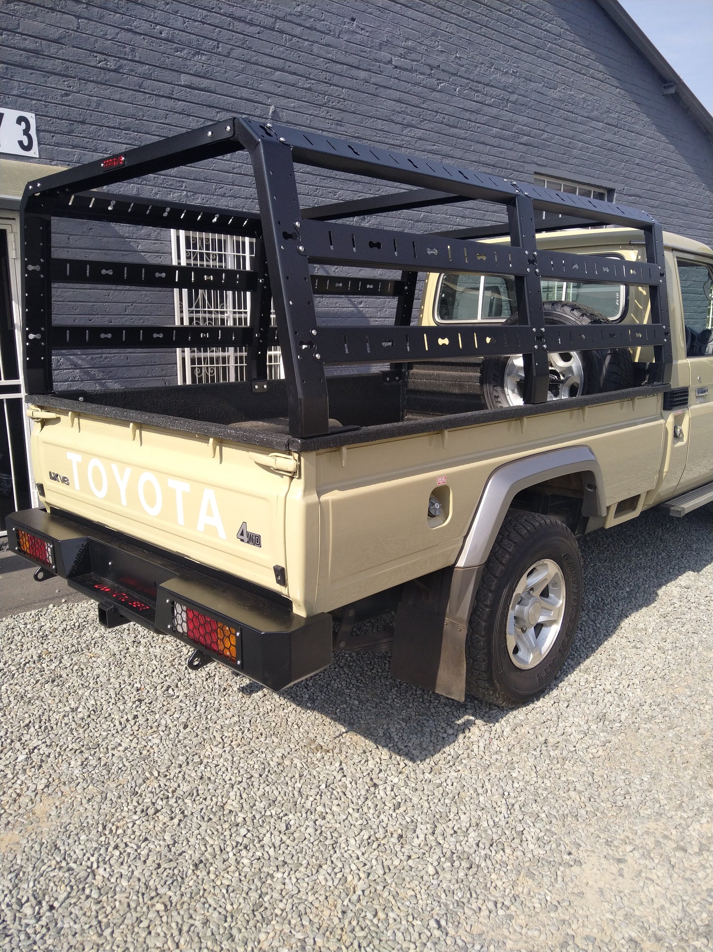 Toyota land cruiser LC79 rear bumper with towbar